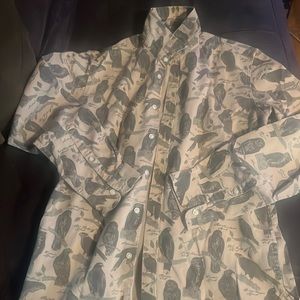 Outdoor button up